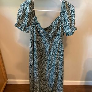 Green & white floral dress medium